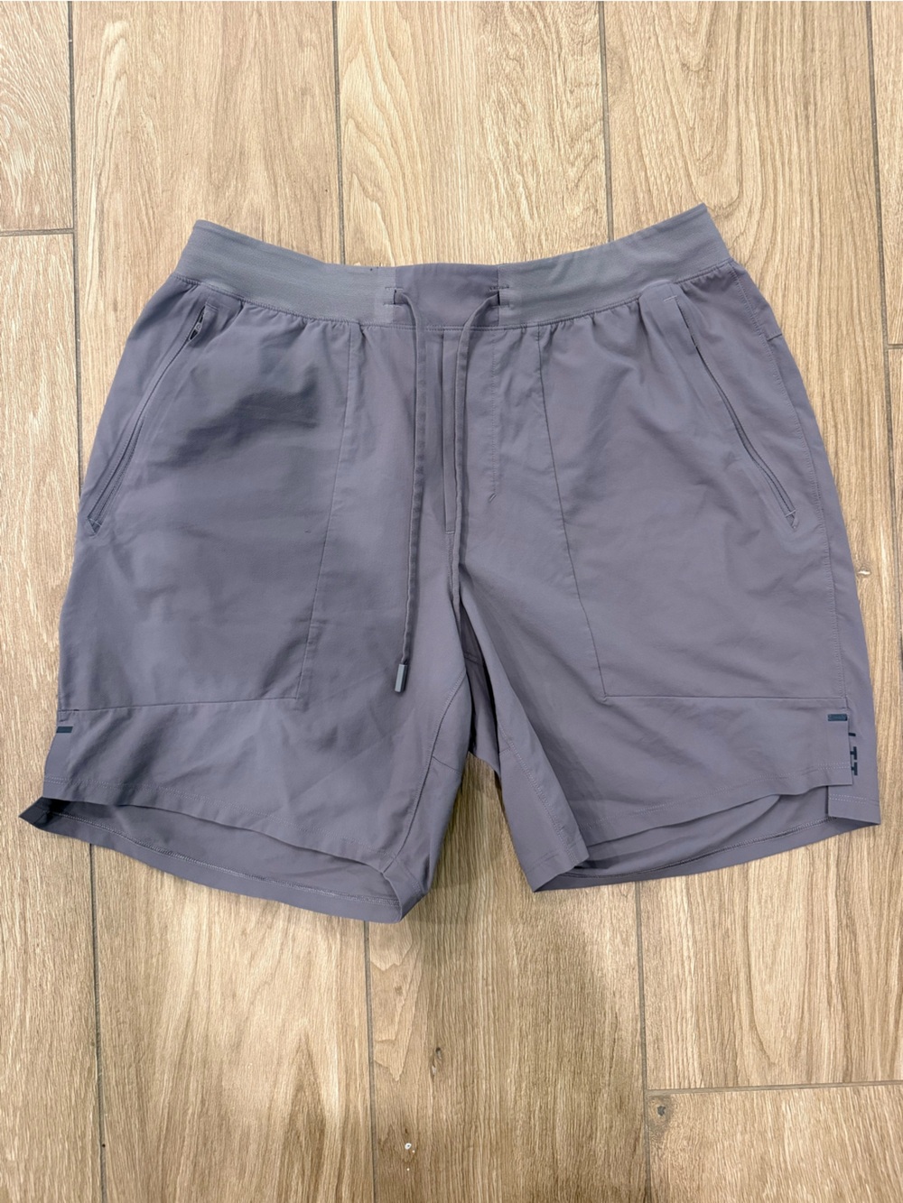 Lululemon License to Train Short 7” Size L
